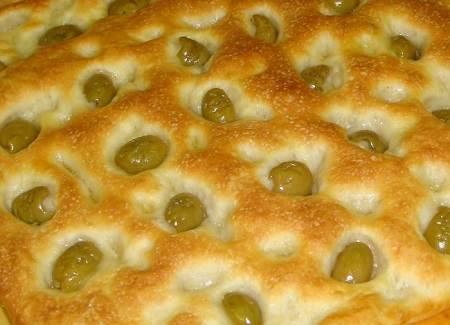 Focaccia alle olive