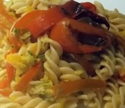 Fusilli saltati con le verdure