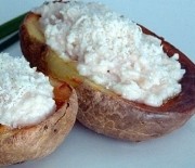 Patate farcite con carne trita e formaggi